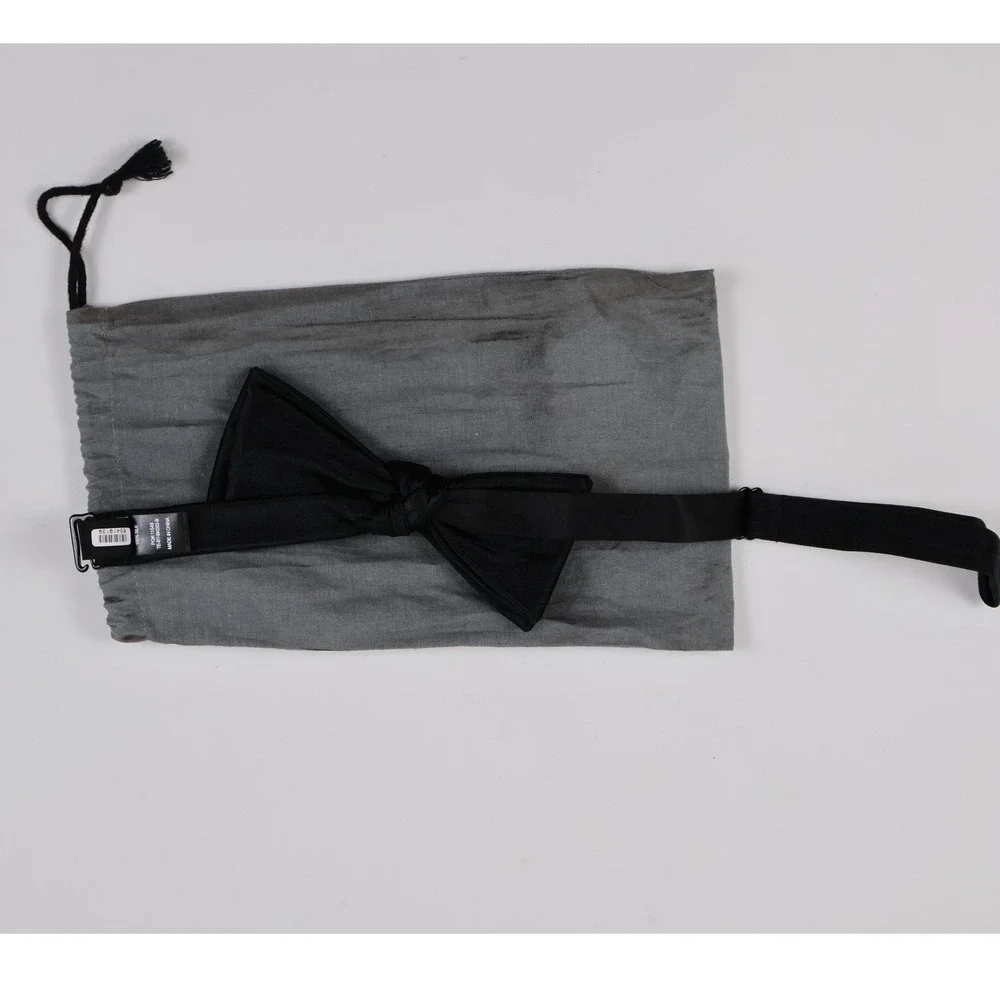 Bow Tie Black Solid OS 100% Silk NWT